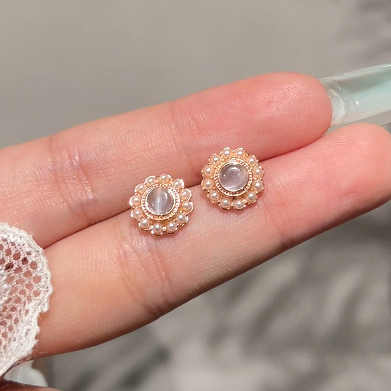 Stunning Pearl Earring for Daily Wear