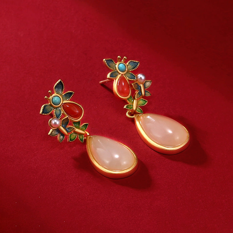 Elegant Silver Earring for Every Occasion