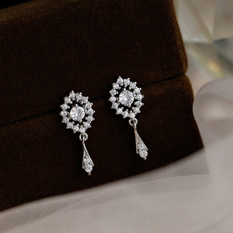Stunning Earring for Daily Wear
