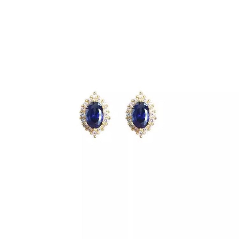 Classic Earring with Timeless Appeal