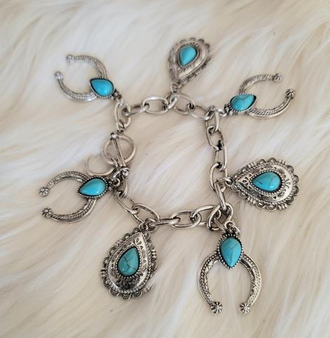 Beautiful Bracelet with Unique Style
