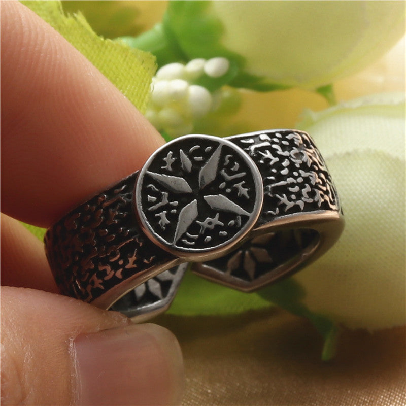 Classic Ring with Timeless Appeal