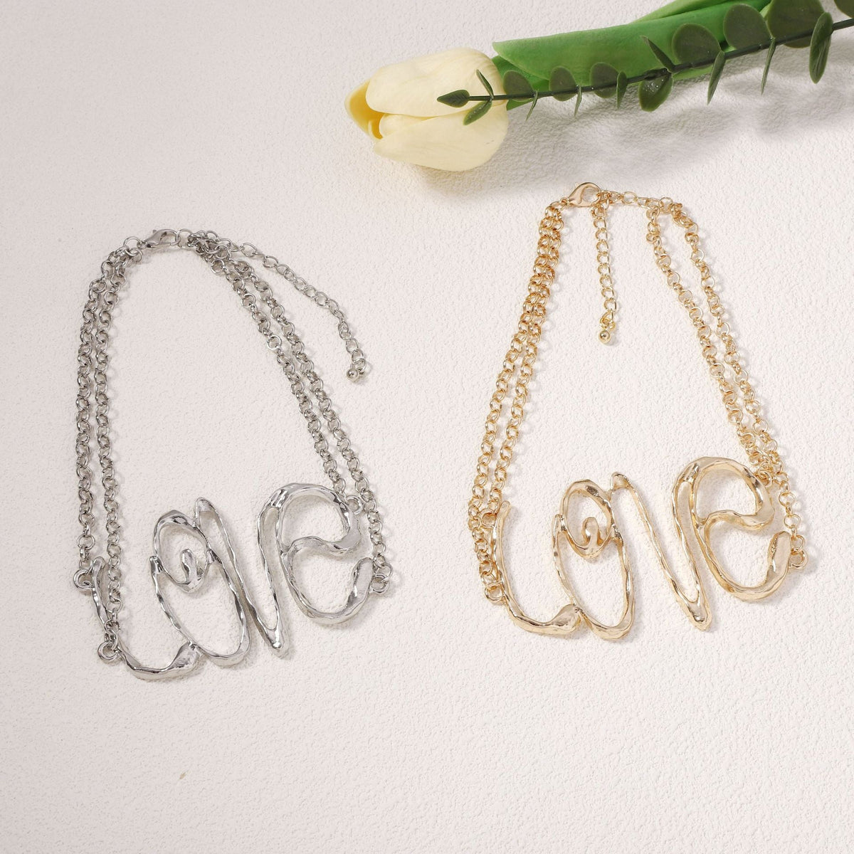 Romantic Chain for Special Moments
