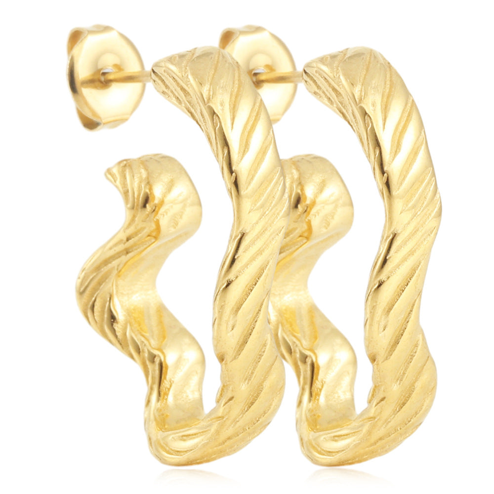 Beautiful Gold Earring with Unique Style