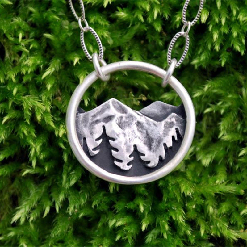 Romantic Silver Necklace for Special Moments