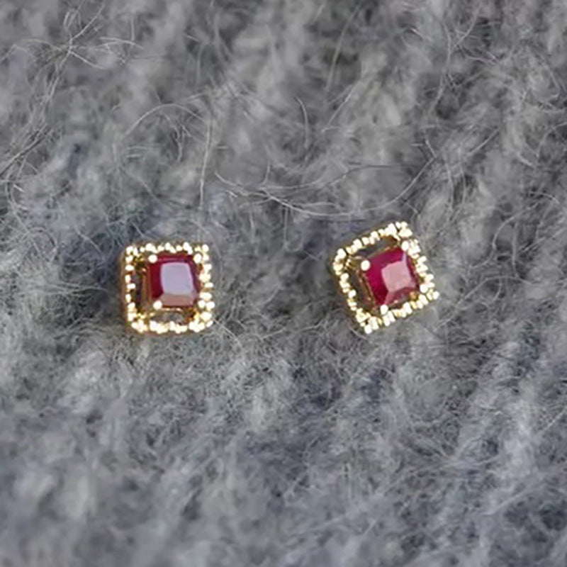 Classic Earring with Timeless Appeal