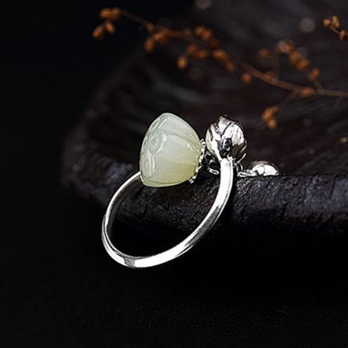 Stunning Silver Pendant for Daily Wear