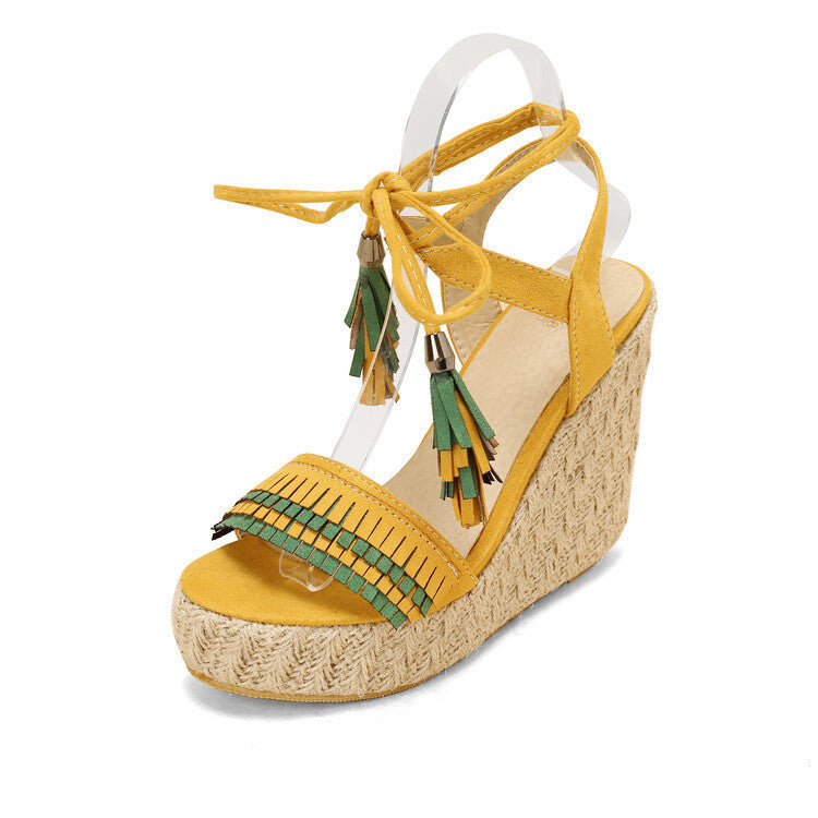 Chic Orthopedic Sandals with Unique Design