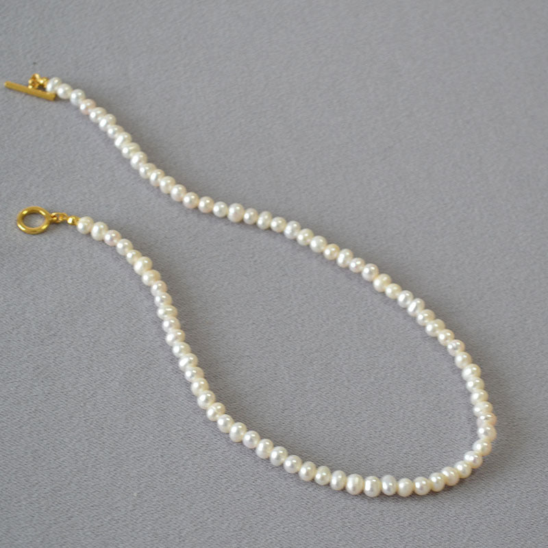 Classic Pearl Necklace with Timeless Appeal
