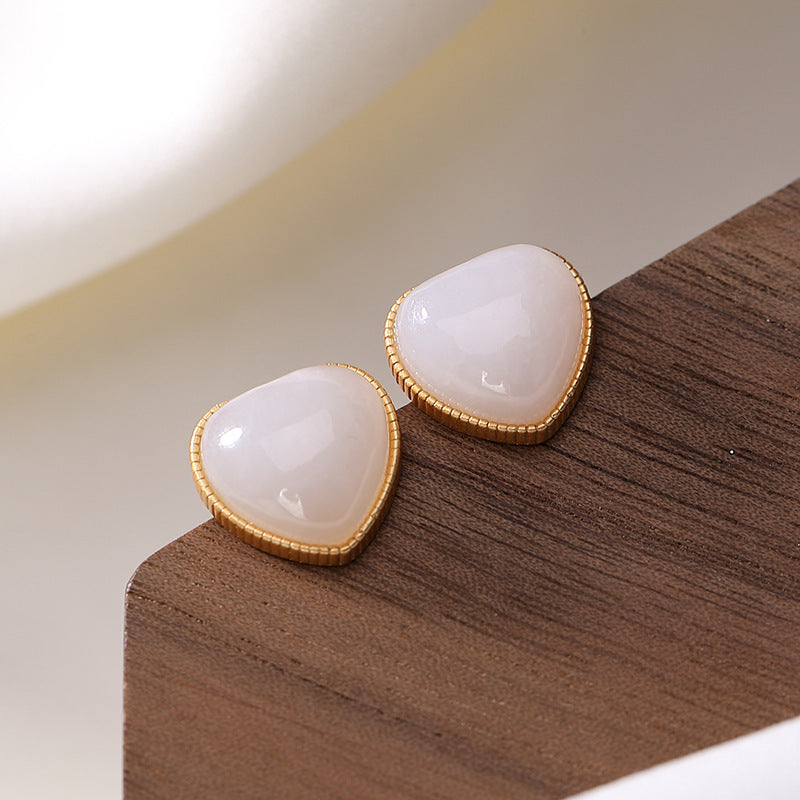 Beautiful Gold Earring with Unique Style