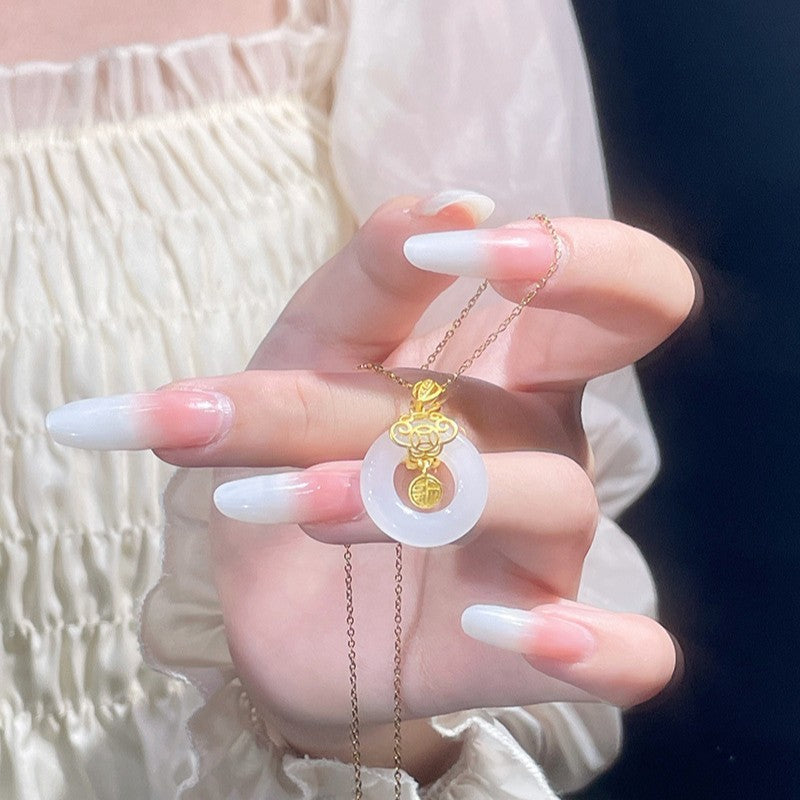 Classic Necklace with Timeless Appeal