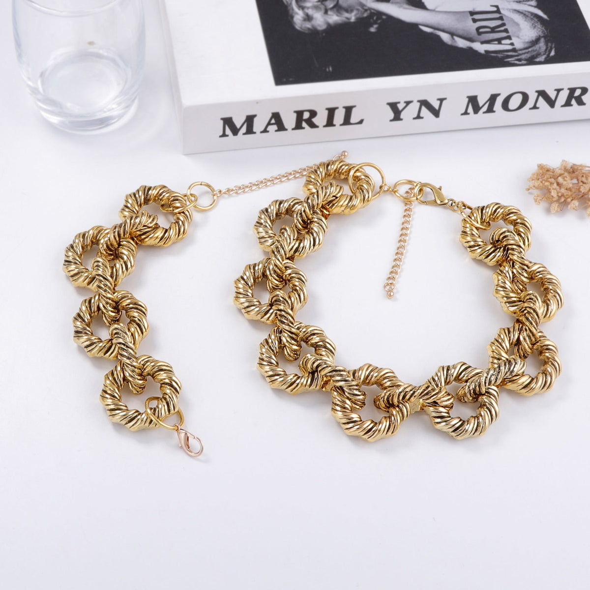 Romantic Necklace for Special Moments