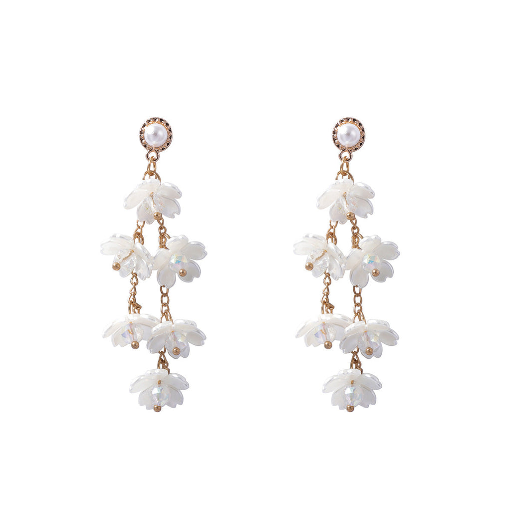 Charming Pearl Earring for Any Occasion