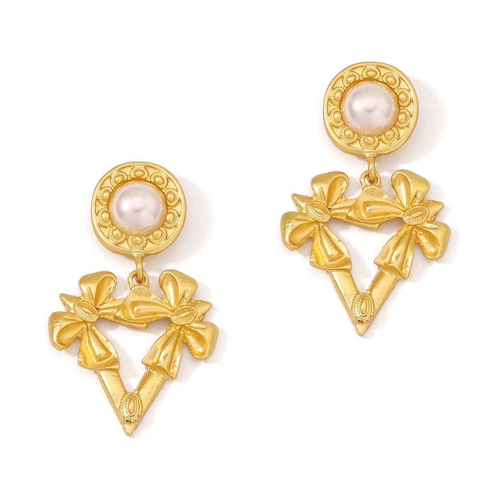 Romantic Pearl Earring for Special Moments
