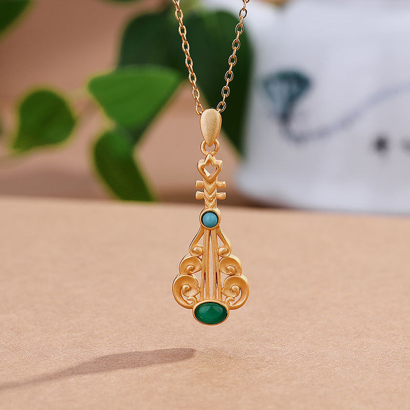 Romantic Gold Necklace for Special Moments