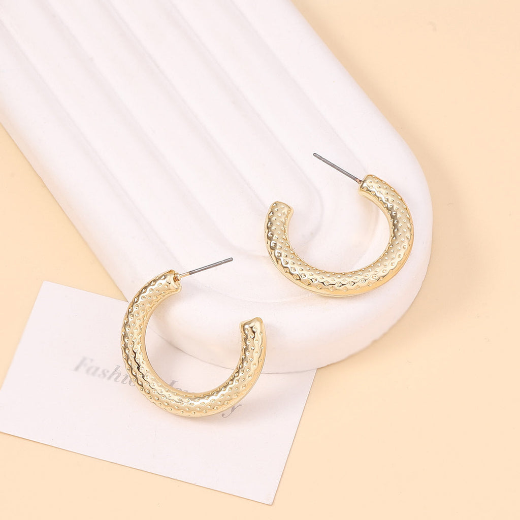 Classic Earring with Timeless Appeal