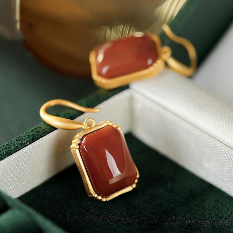 Romantic Gold Earring for Special Moments