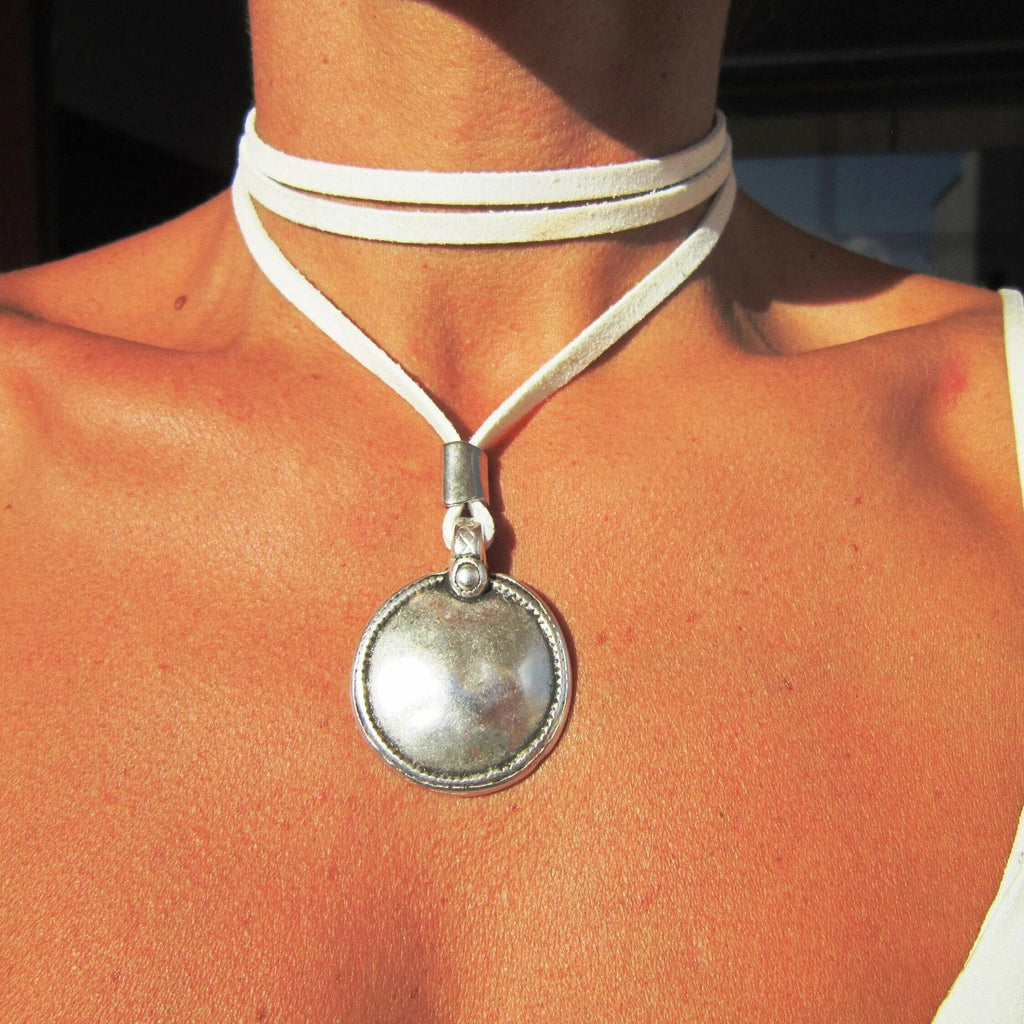 Stunning Necklace for Daily Wear