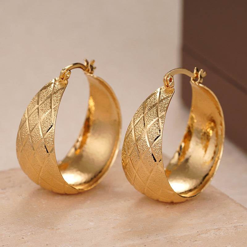 Charming Piece for Any Occasion
