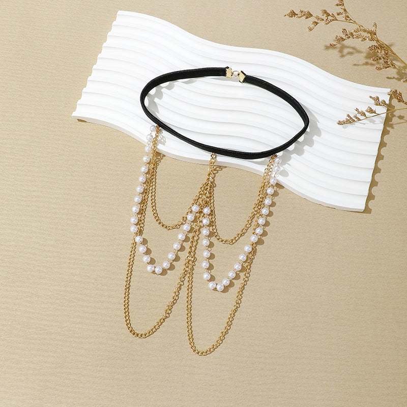 Classic Pearl Chain with Timeless Appeal