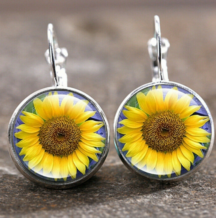 Classic Earring with Timeless Appeal