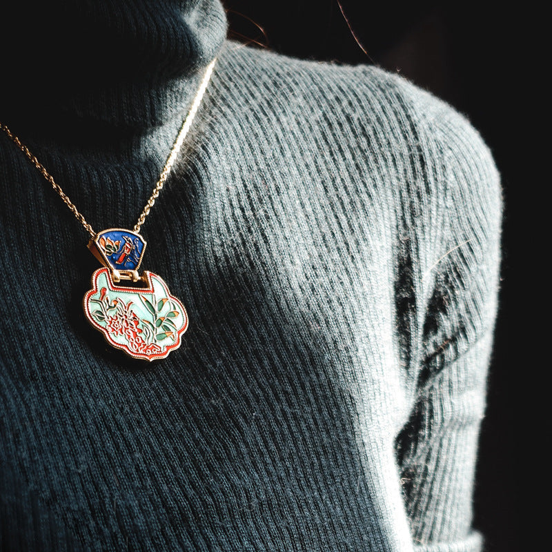 Delicate Artisan Gold Necklace