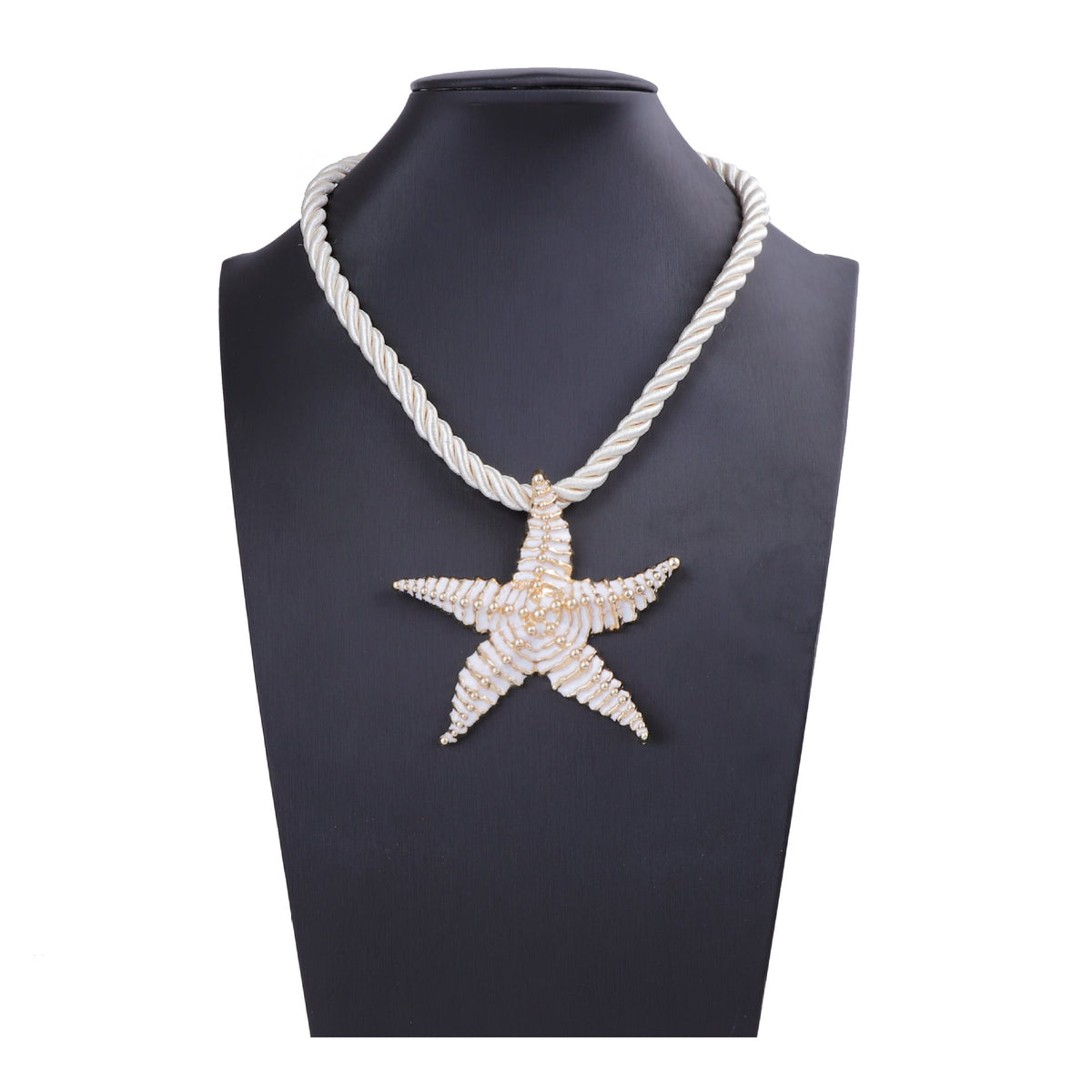 Classic Necklace with Timeless Appeal