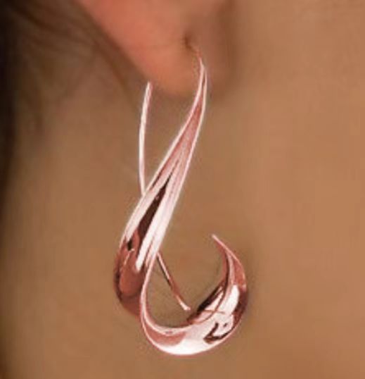 Beautiful Gold Earring with Unique Style