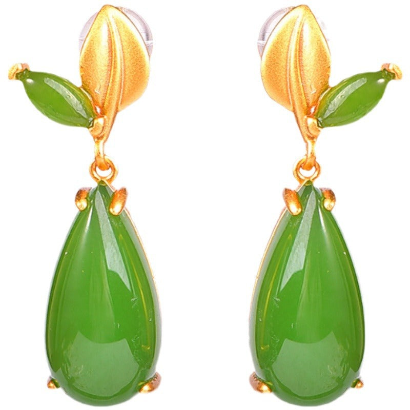Classic Gold Earring with Timeless Appeal