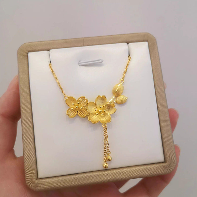 Elegant Gold Necklace for Every Occasion