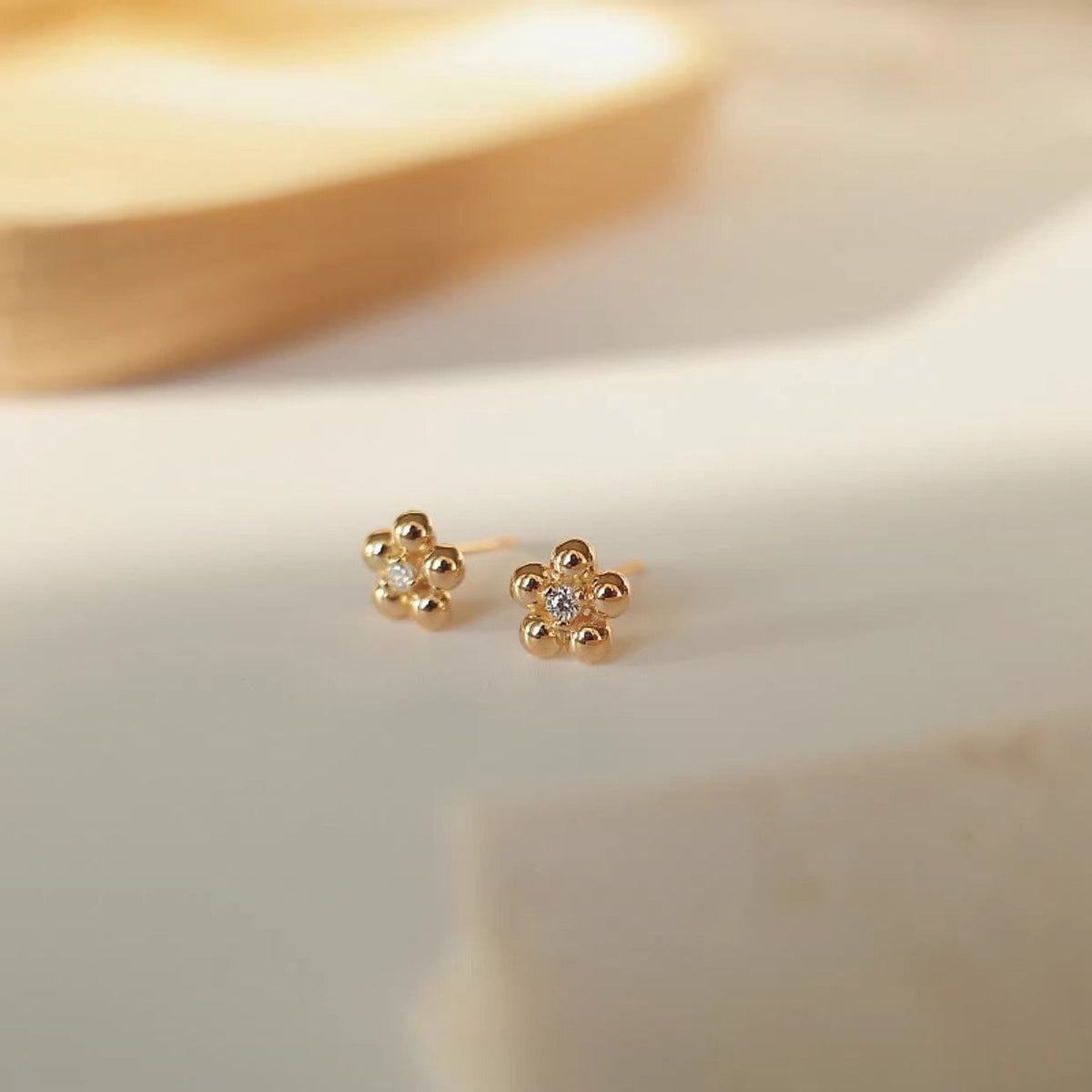 Charming Piece for Any Occasion