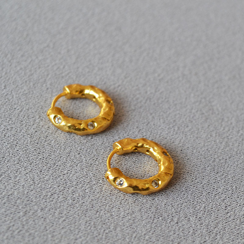 Stunning Gold Earring for Daily Wear