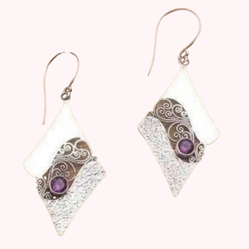 Charming Earring for Any Occasion