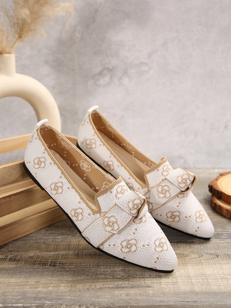 Chic Orthopedic Shoes with Unique Design