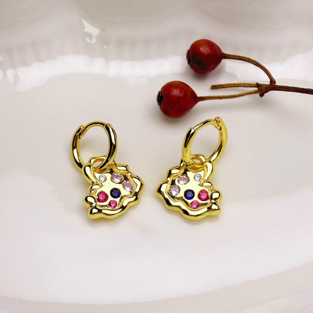Vintage Handmade Gold Earring