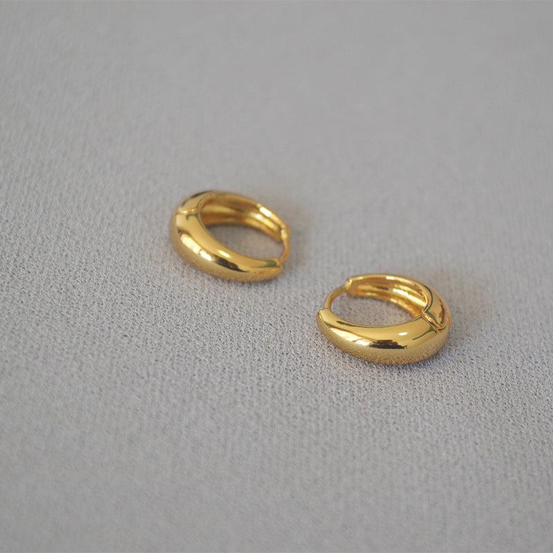 Beautiful Gold Earring with Unique Style