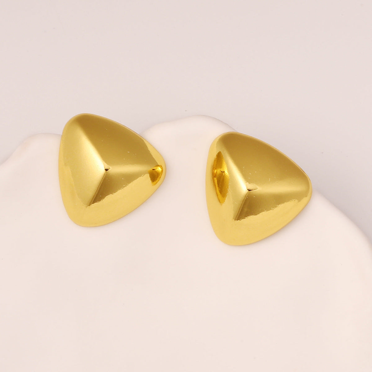 Vintage Handmade Gold Earring