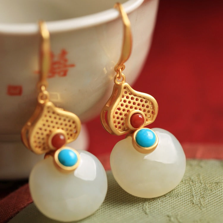 Elegant Gold Earring for Every Occasion
