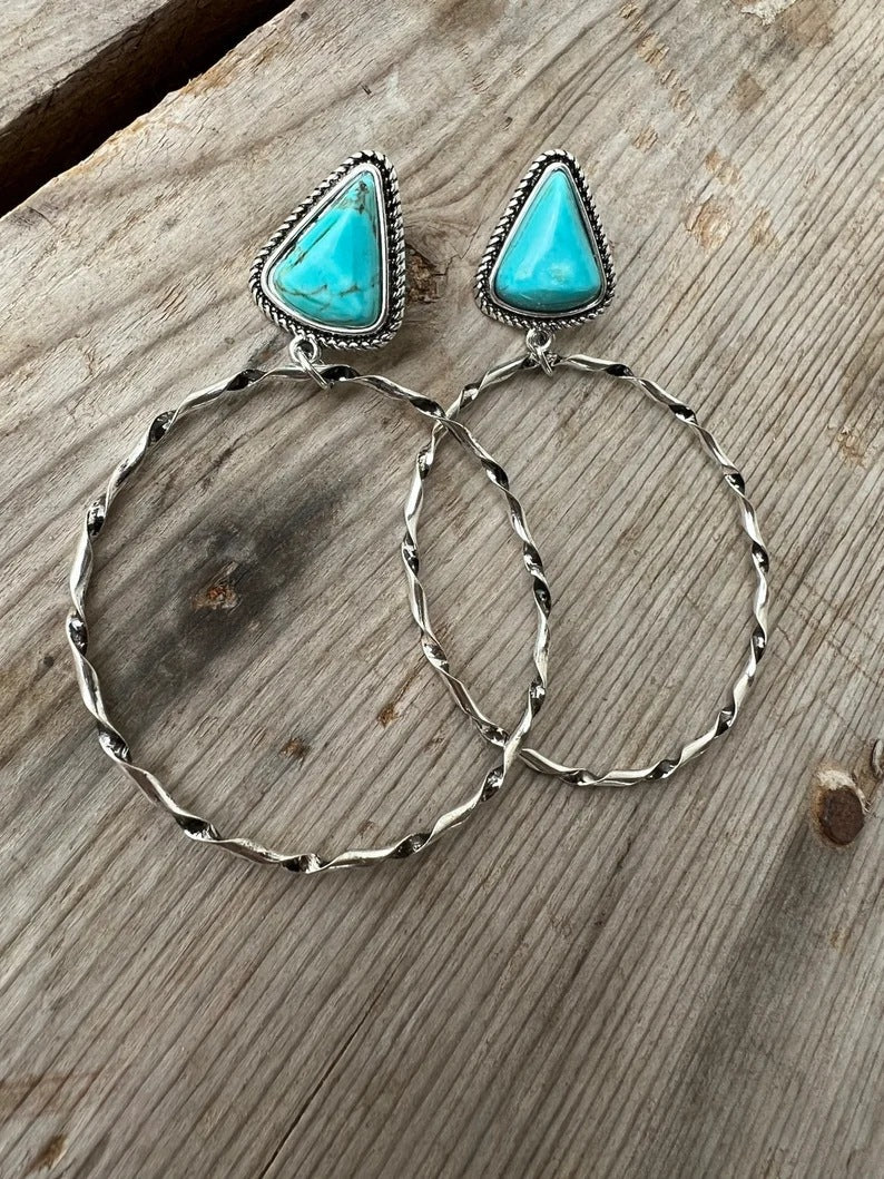 Classic Silver Earring with Timeless Appeal