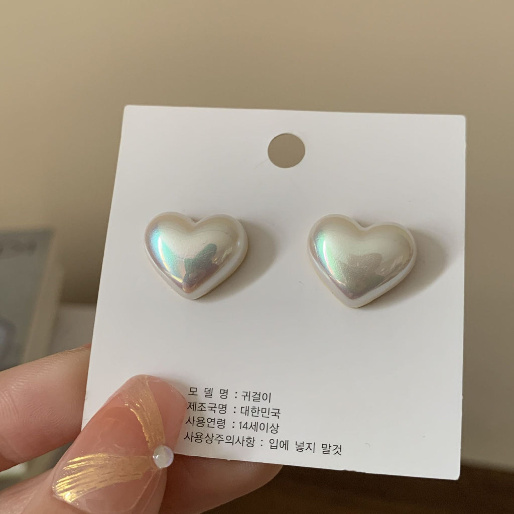 Romantic Pearl Earring for Special Moments