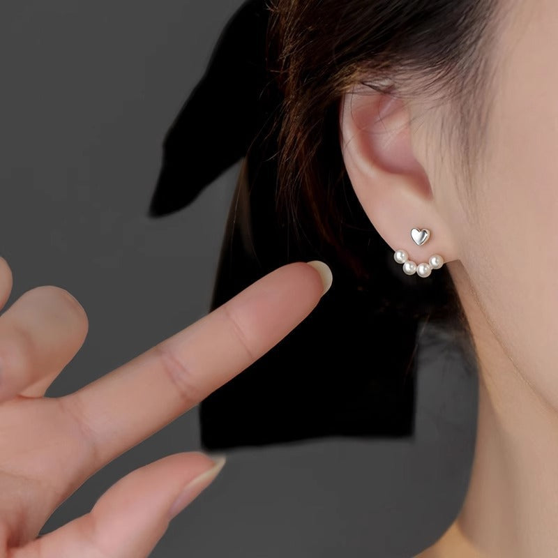 Classic Pearl Earring with Timeless Appeal