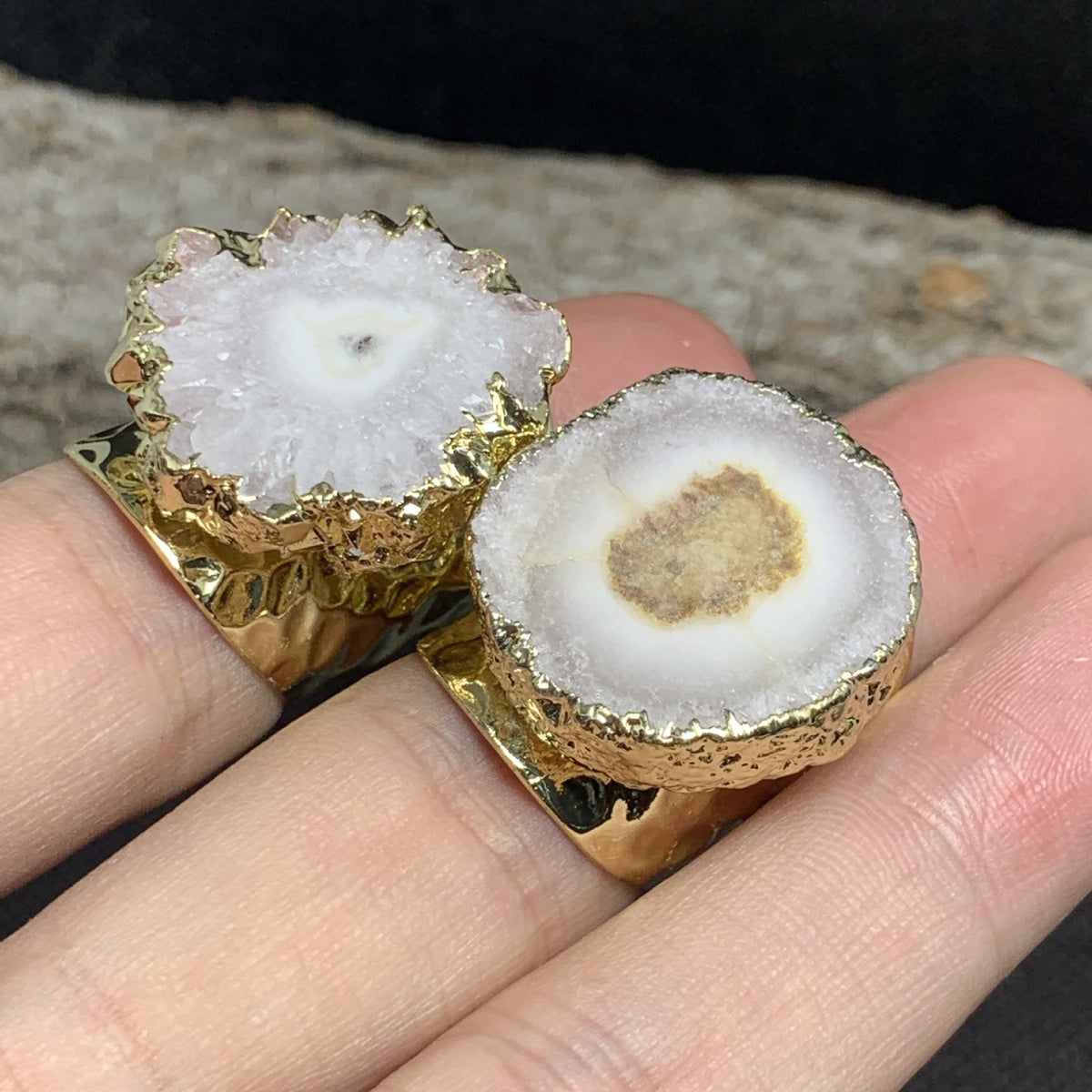 Classic Gold Ring with Timeless Appeal