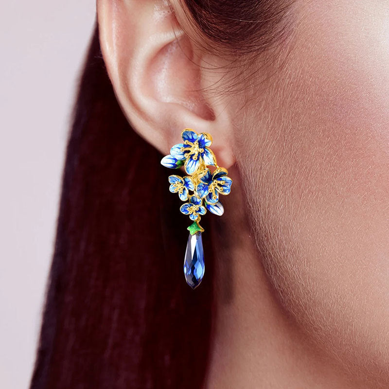 Classic Earring with Timeless Appeal
