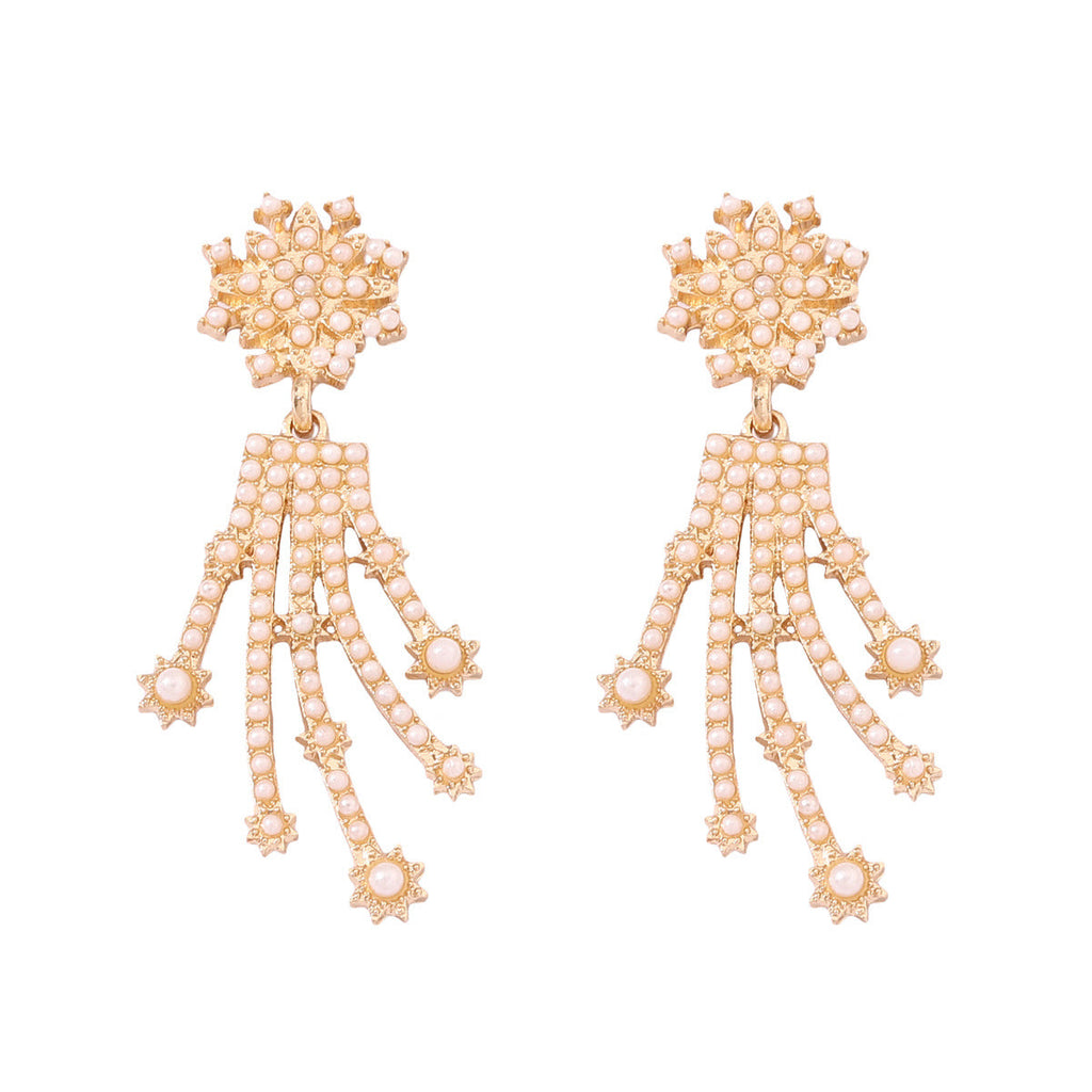 Beautiful Pearl Earring with Unique Style