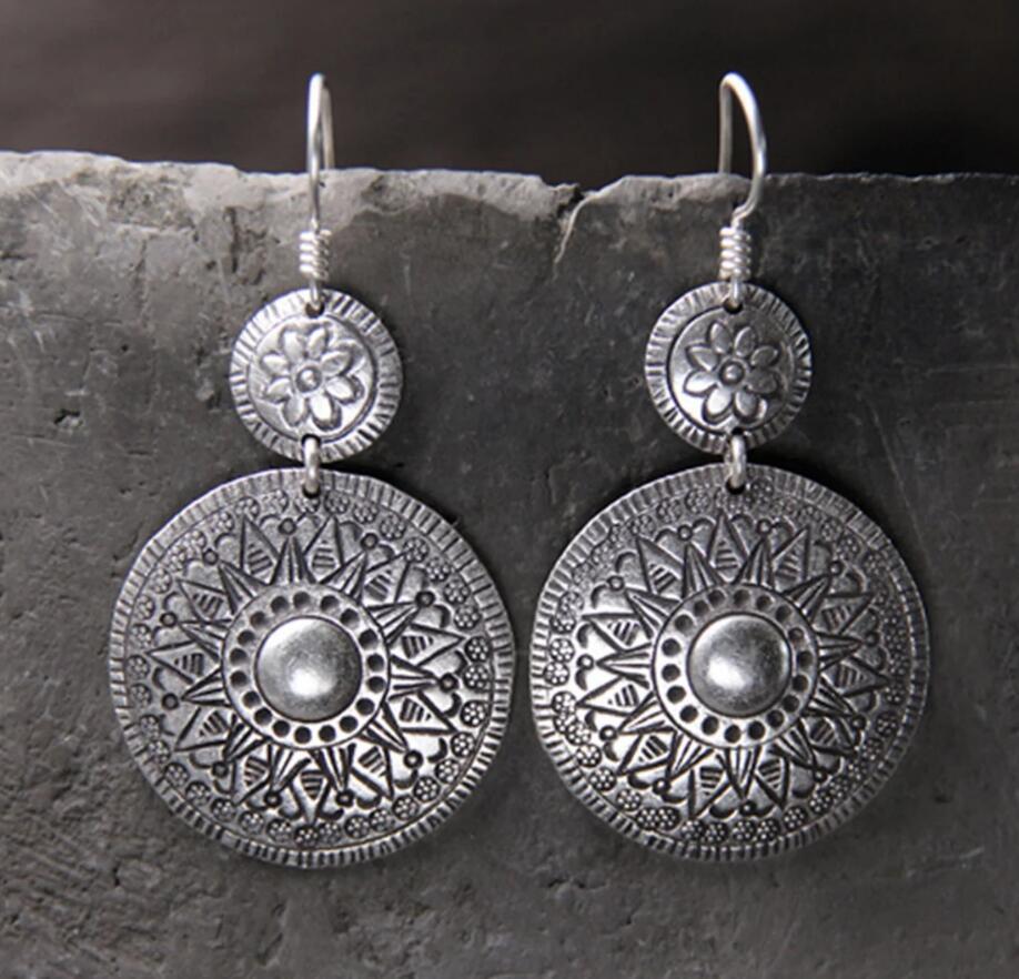 Stunning Earring for Daily Wear