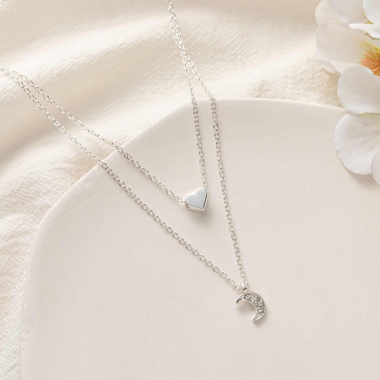 Romantic Necklace for Special Moments