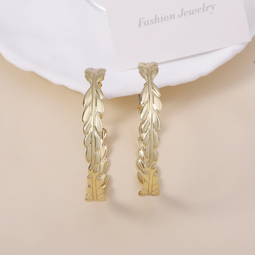 Delicate Artisan Gold Earring