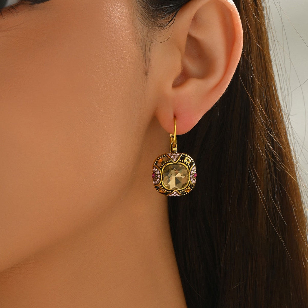 Charming Earring for Any Occasion
