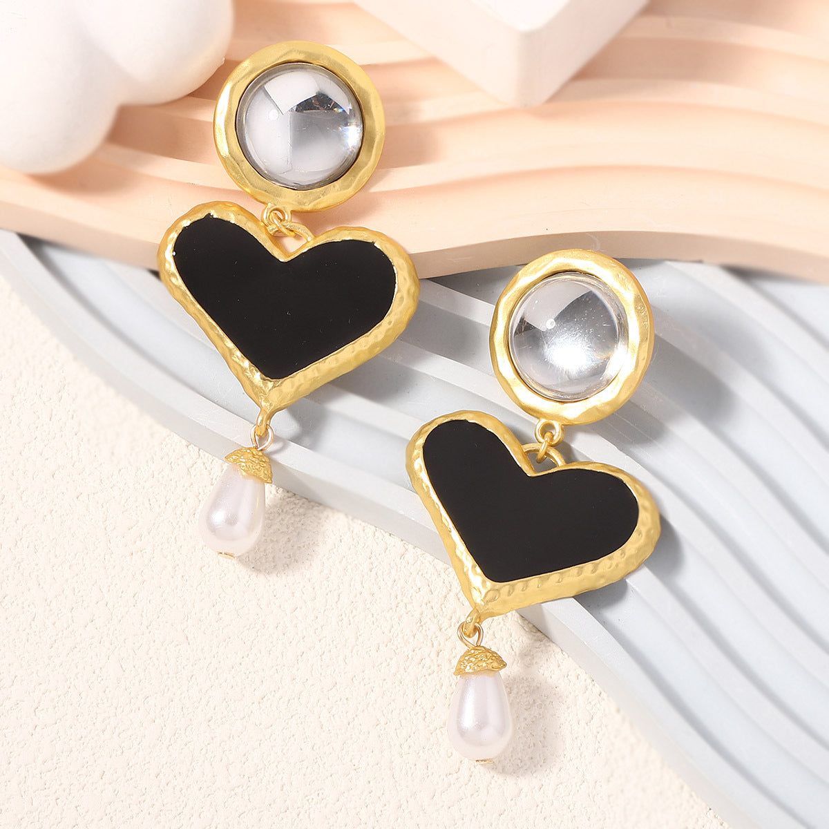 Beautiful Pearl Earring with Unique Style