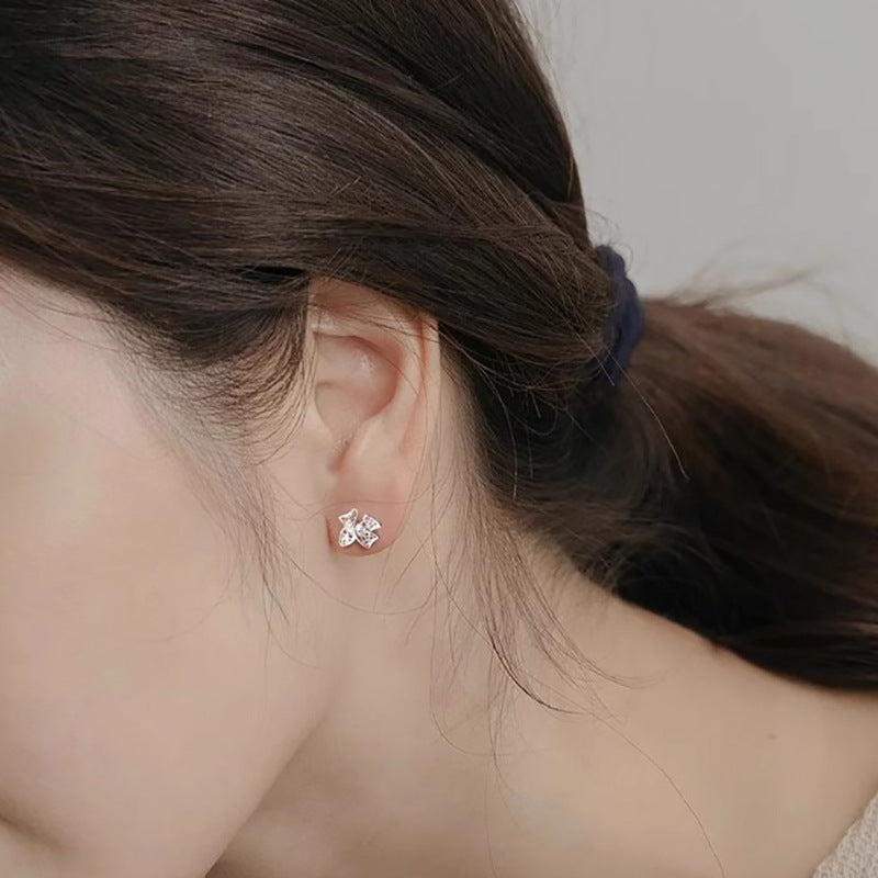 Charming Earring for Any Occasion